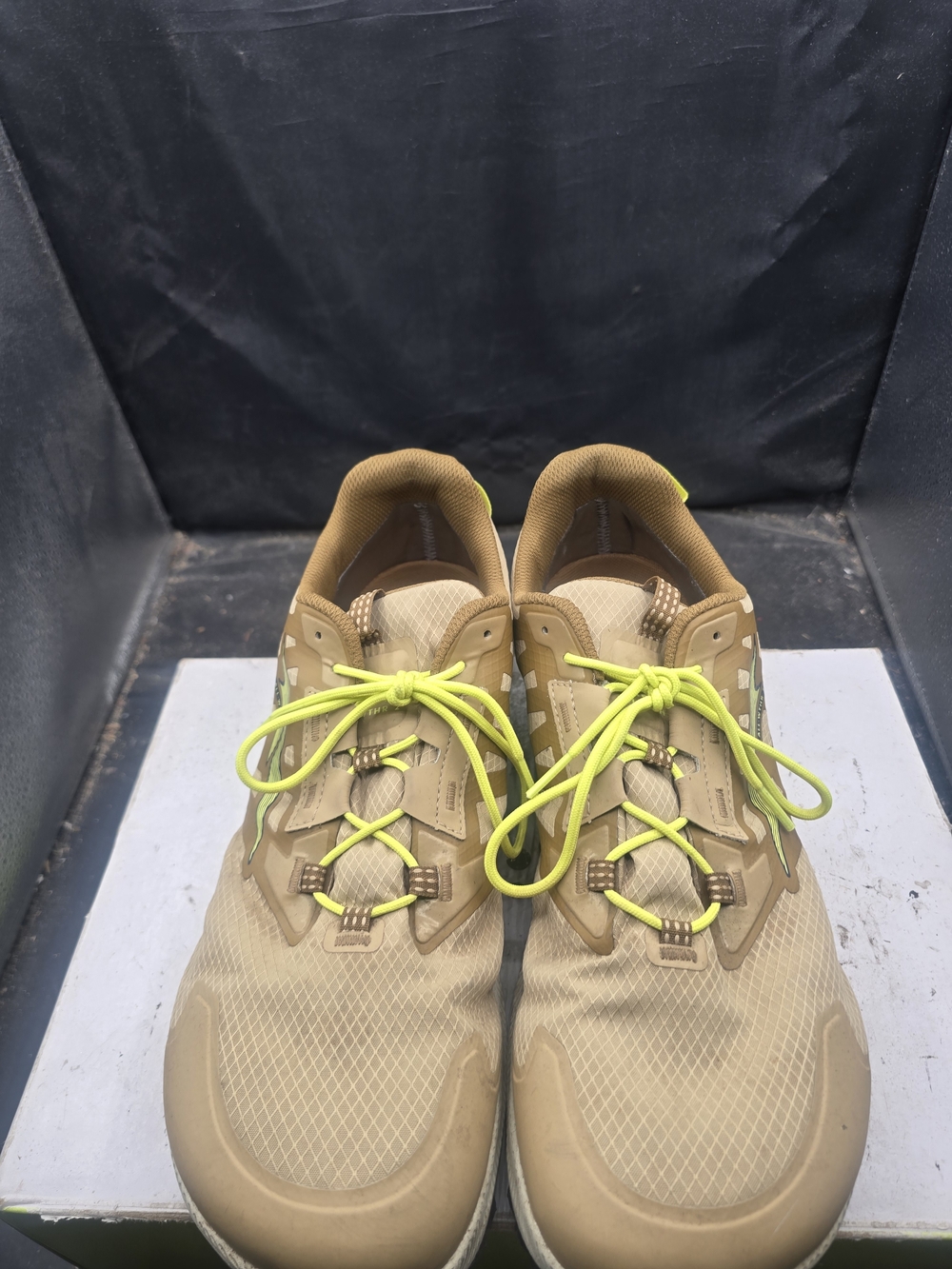 Altra Men's Tan Athletic Shoes with Neon Yellow Laces